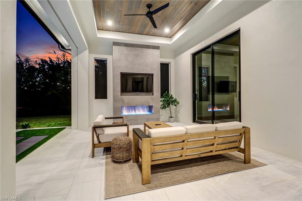 PINE RIDGE - Residential