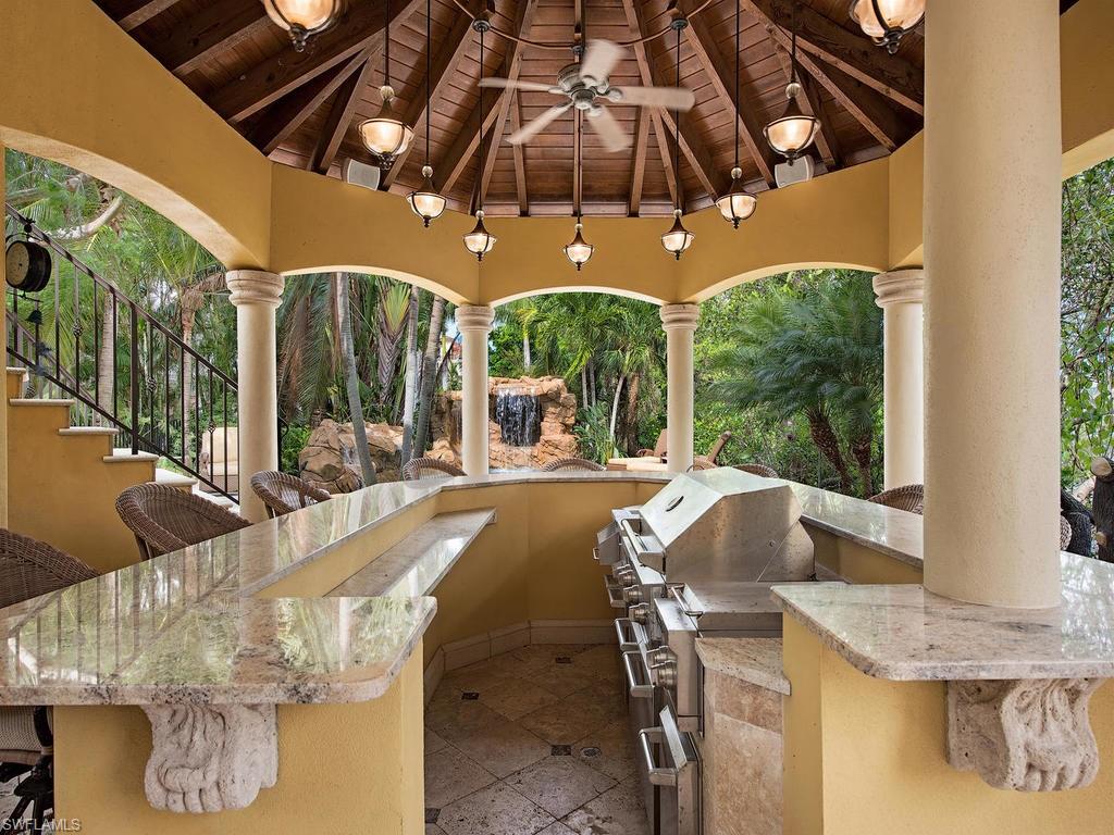 BAREFOOT BEACH - Residential