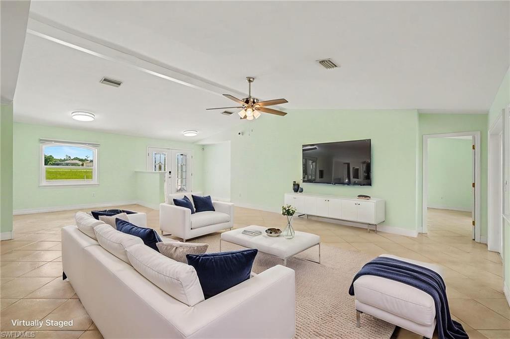 LAKE SUZY - Residential