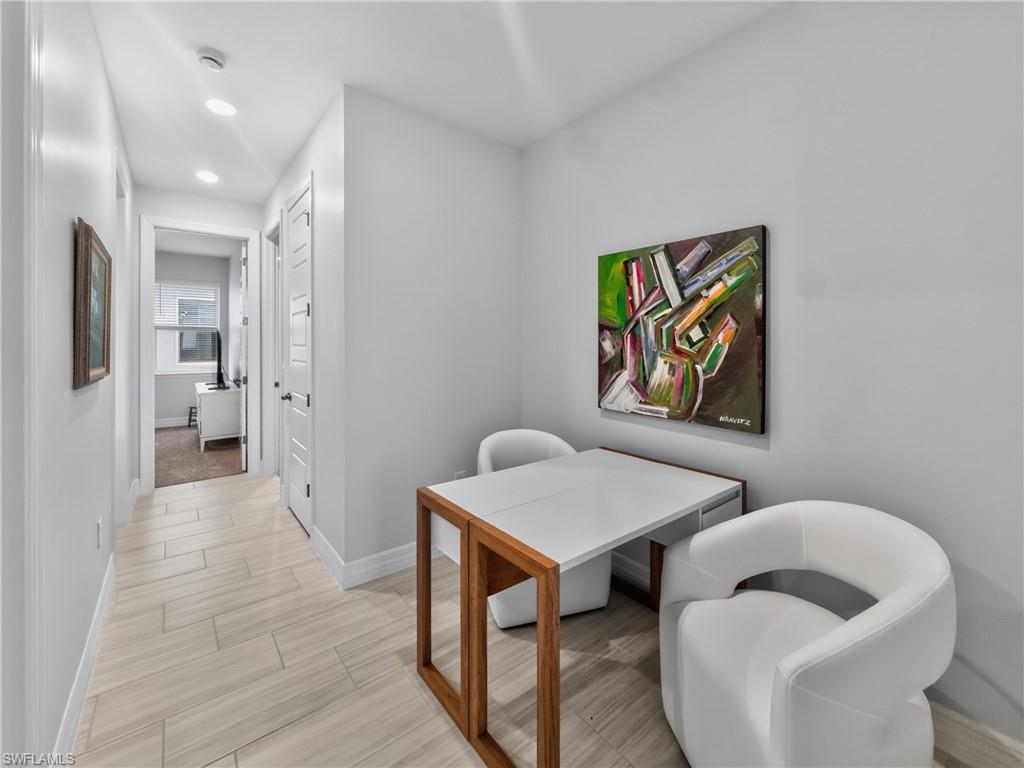 CRESCENT LAKES - Residential