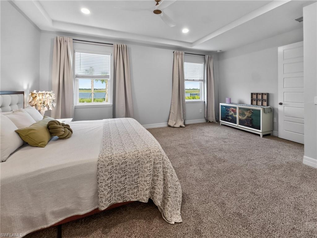 CRESCENT LAKES - Residential