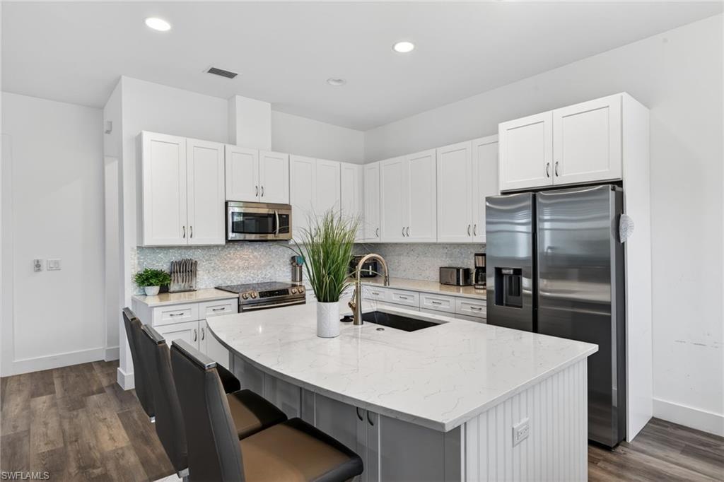 VICTORIA COVE CONDO - Residential