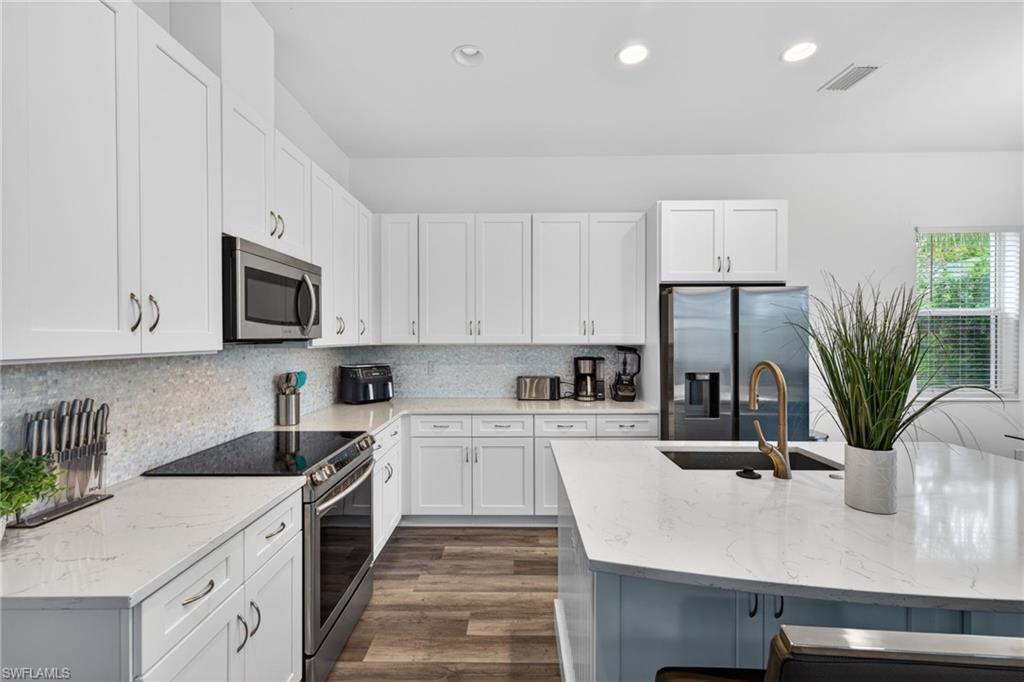 VICTORIA COVE CONDO - Residential