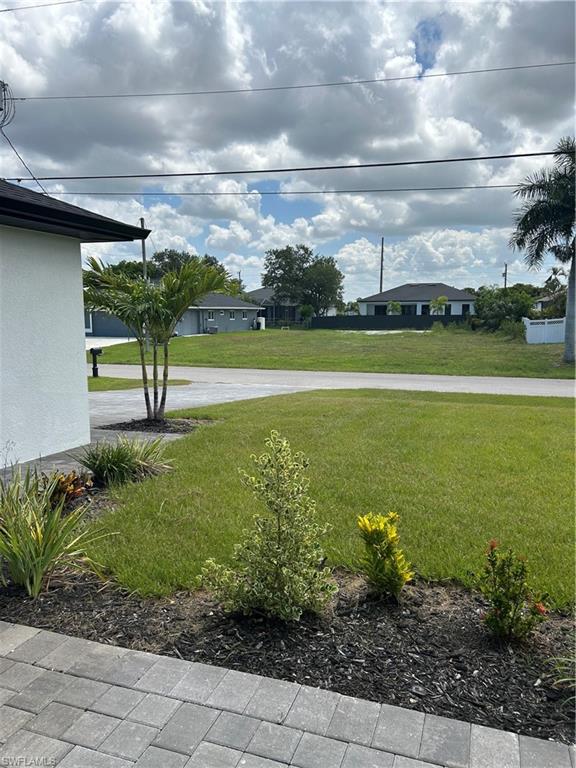 CAPE CORAL - Residential