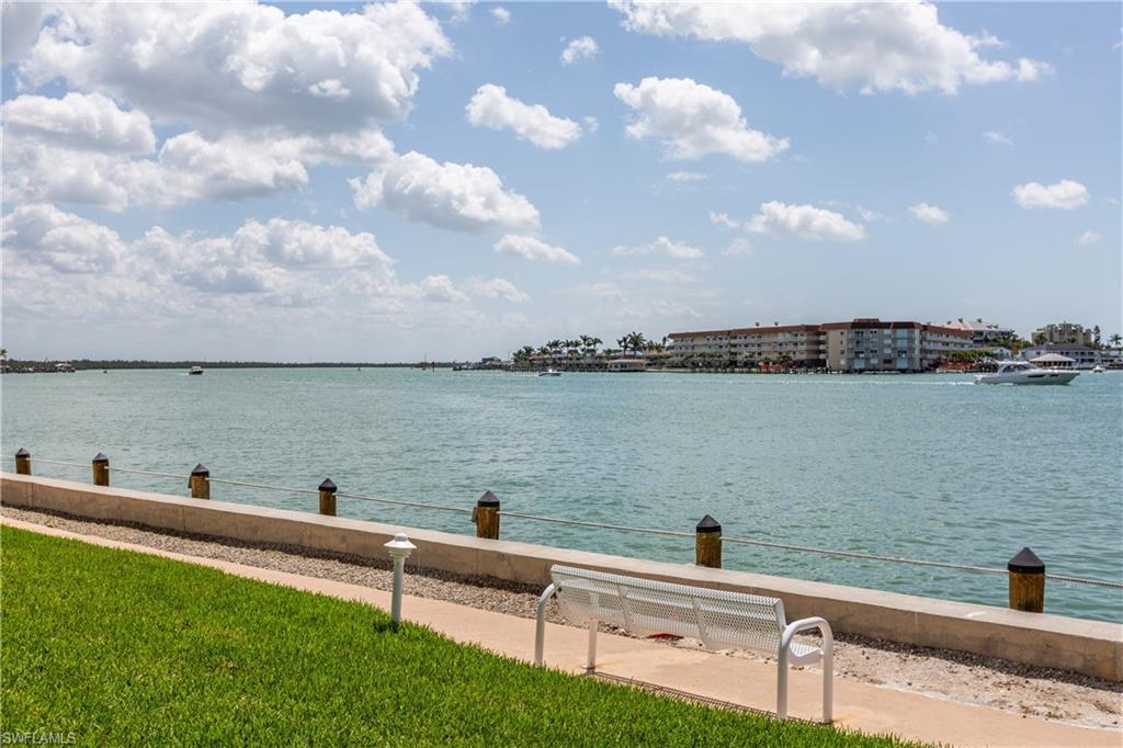 MARCO TOWERS - Residential