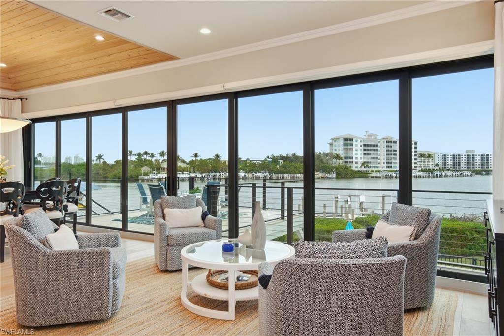 SOUTHPORT ON THE BAY - Residential