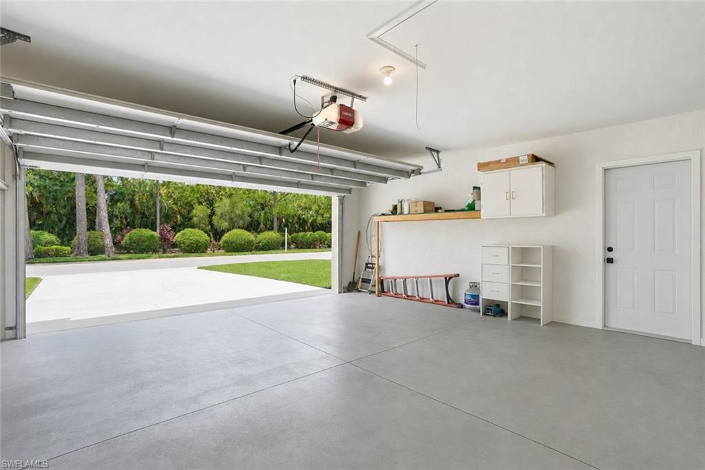 BERKSHIRE LAKES - Residential Lease