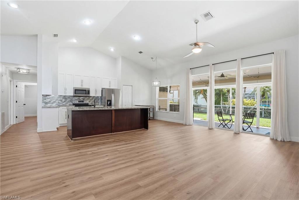 BERKSHIRE LAKES - Residential Lease