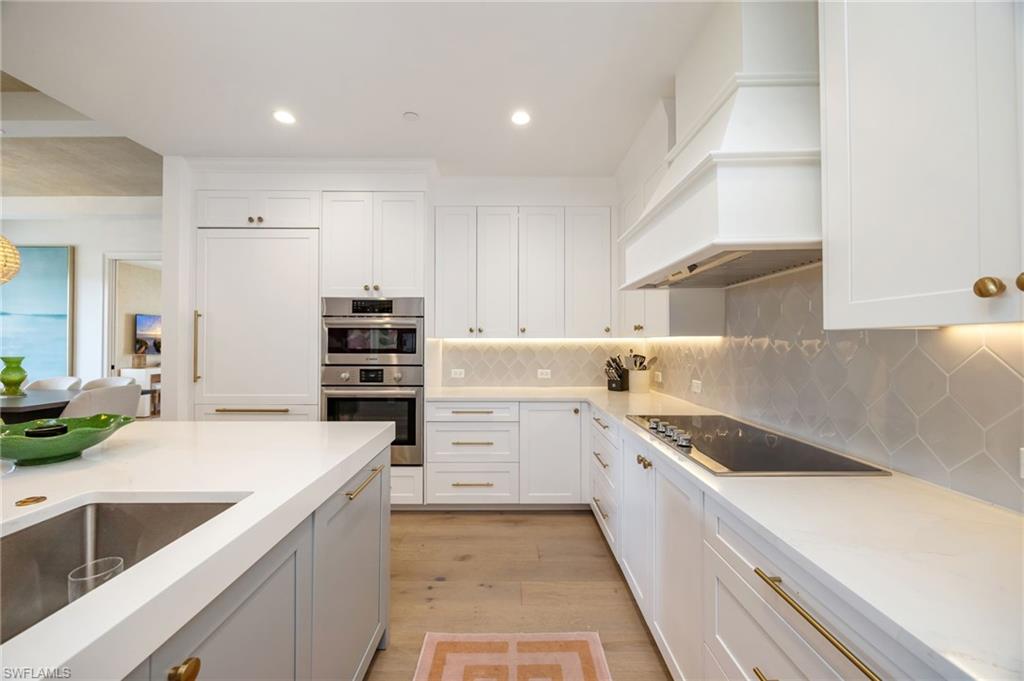 ELEVEN ELEVEN CENTRAL - Residential