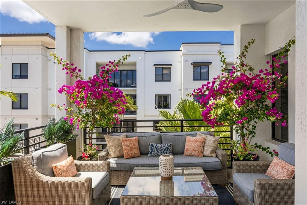 ELEVEN ELEVEN CENTRAL - Residential