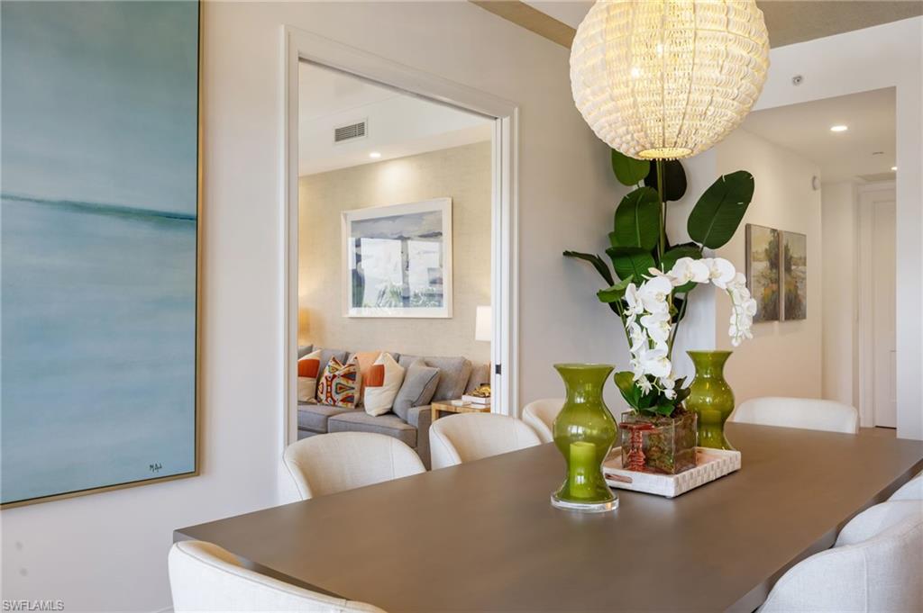 ELEVEN ELEVEN CENTRAL - Residential