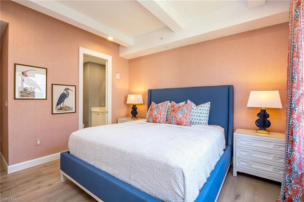 ELEVEN ELEVEN CENTRAL - Residential