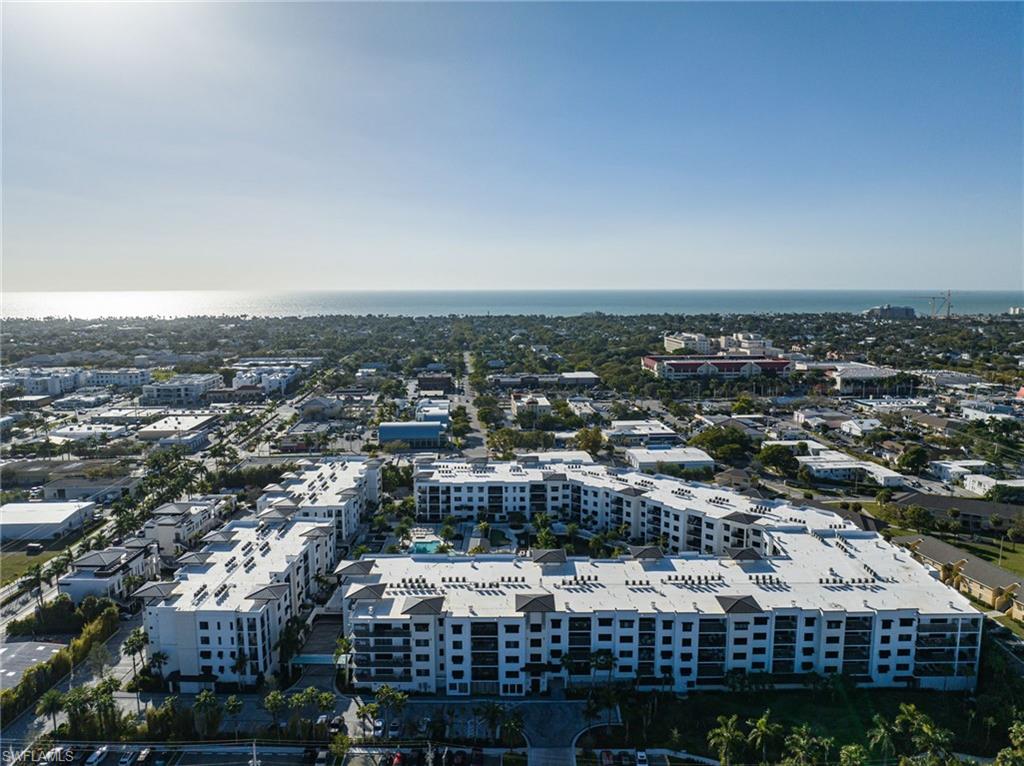 ELEVEN ELEVEN CENTRAL - Residential