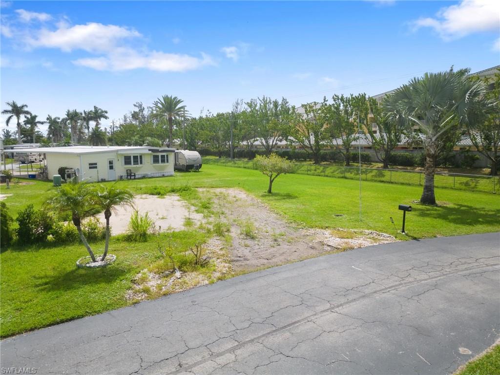 THUNDERBIRD MOBILE HOMES - Land