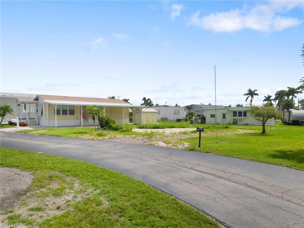 THUNDERBIRD MOBILE HOMES - Land