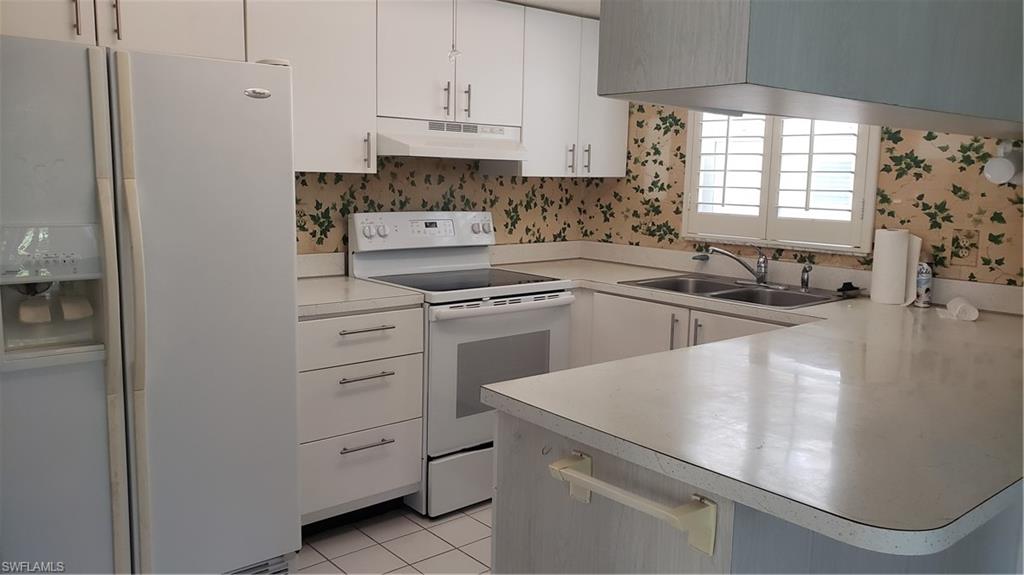 ROYAL BAY VILLAS - Residential
