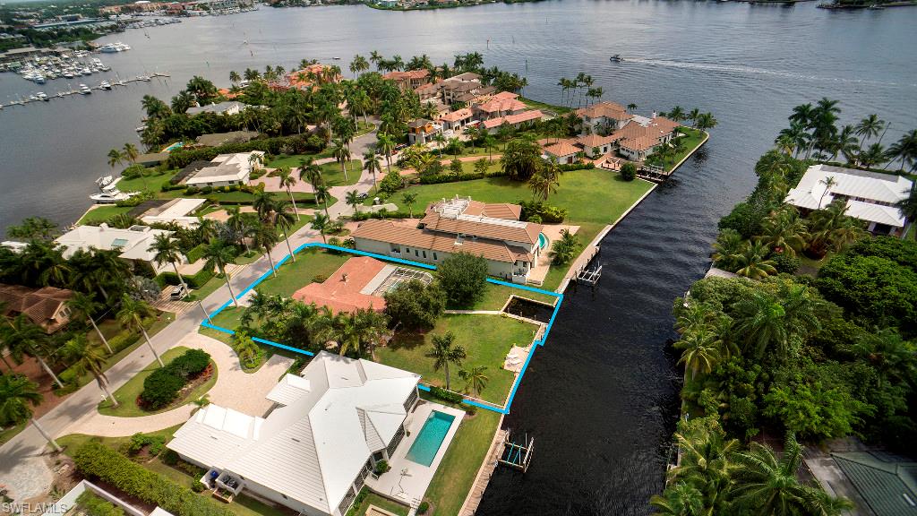 AQUALANE SHORES - Residential