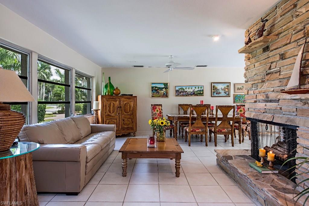 AQUALANE SHORES - Residential