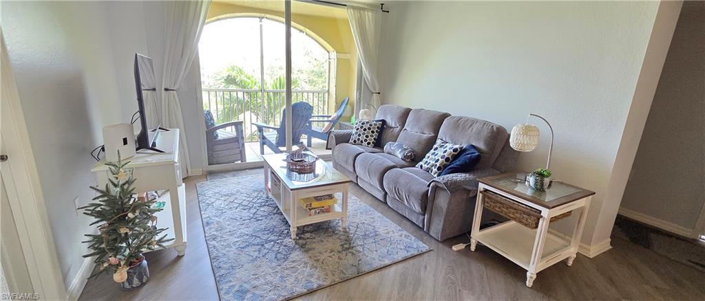 THE RESIDENCE - Residential