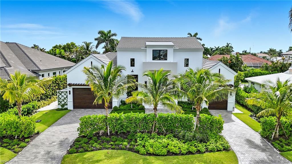 MOORINGS - Residential