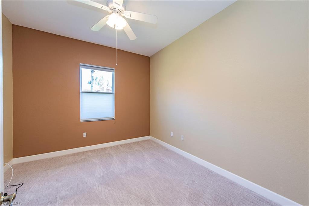 CARLTON LAKES - Residential