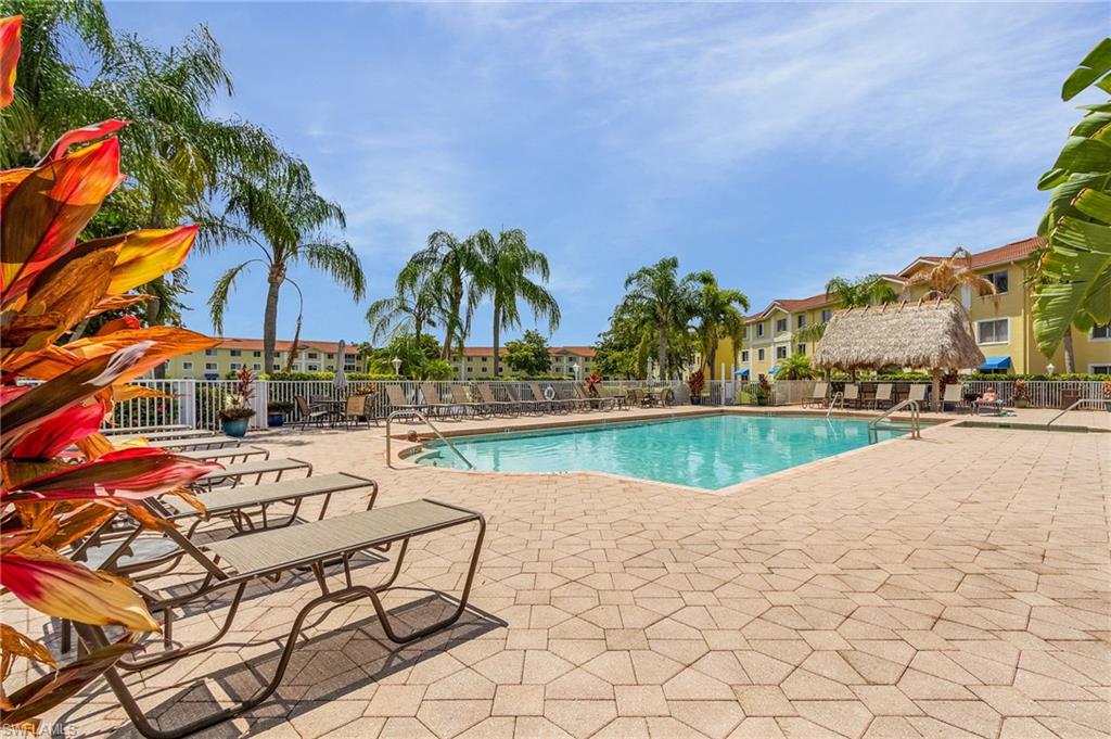 KEY ROYAL CONDOMINIUMS - Residential