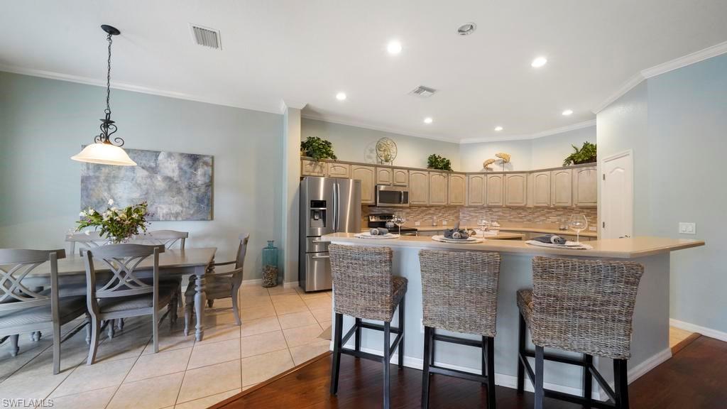 WINDWOOD - Residential