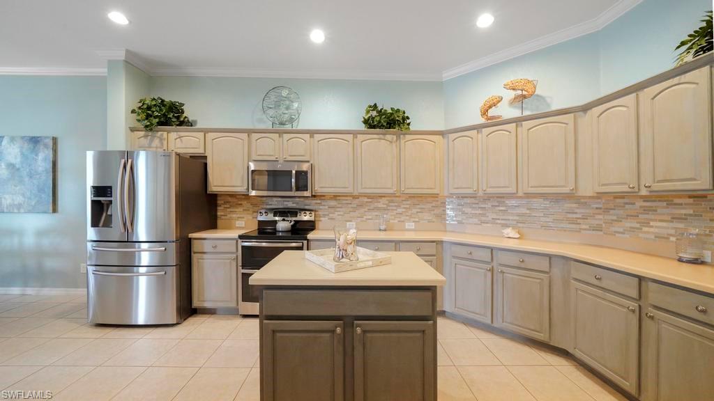 WINDWOOD - Residential