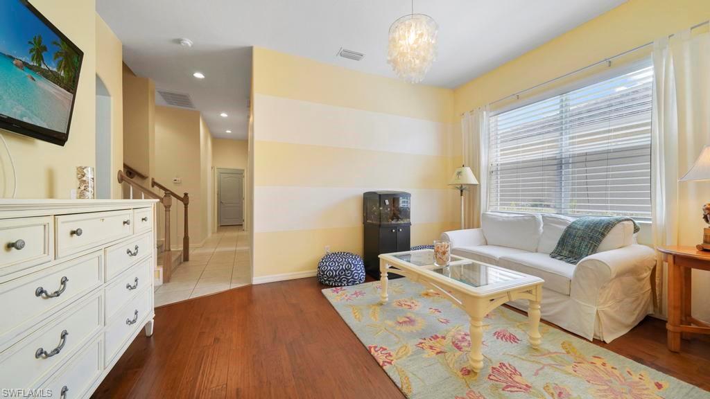 WINDWOOD - Residential