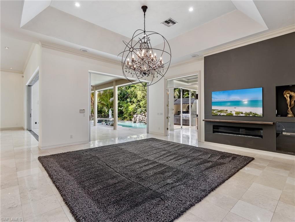 EDGEWATER - Residential