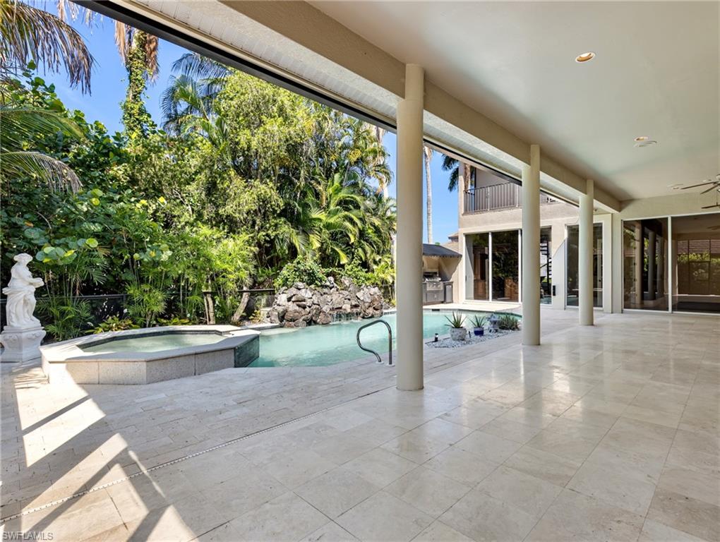 EDGEWATER - Residential