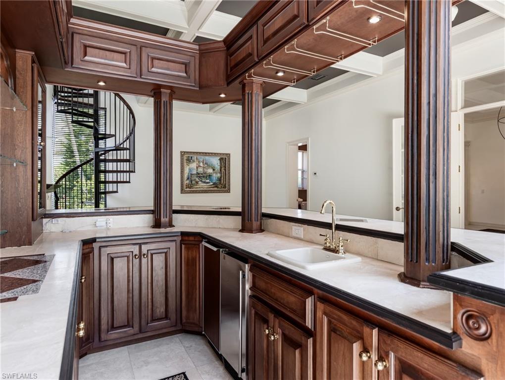 EDGEWATER - Residential