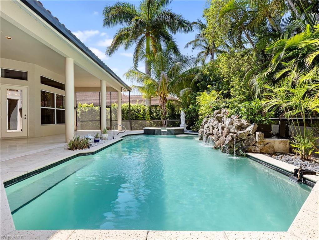 EDGEWATER - Residential