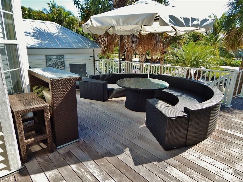 COTTAGE SITES OF USEPPA - Residential