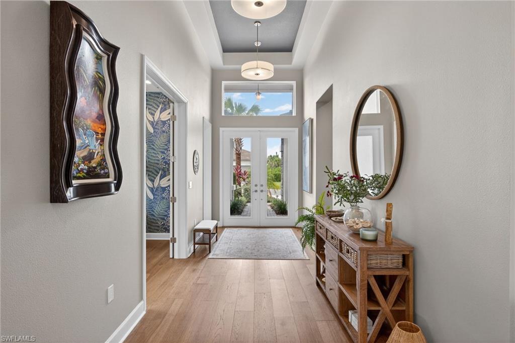 VALENCIA TRAILS - Residential