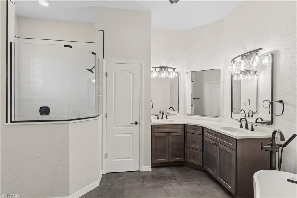 PINE VALLEY - Residential