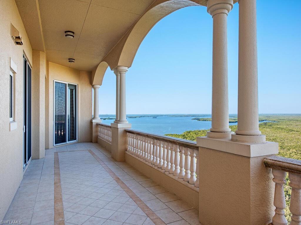 LA SCALA AT THE COLONY - Residential