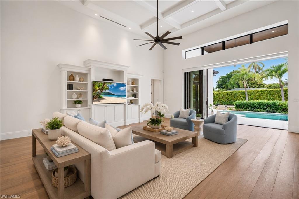 ROYAL HARBOR - Residential