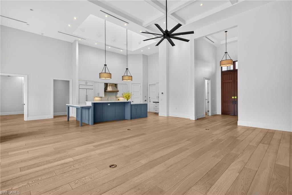 ROYAL HARBOR - Residential
