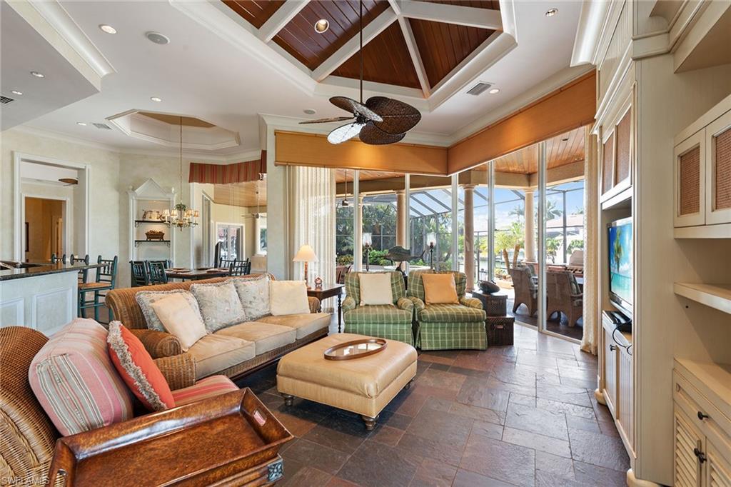 MARCO BEACH - Residential