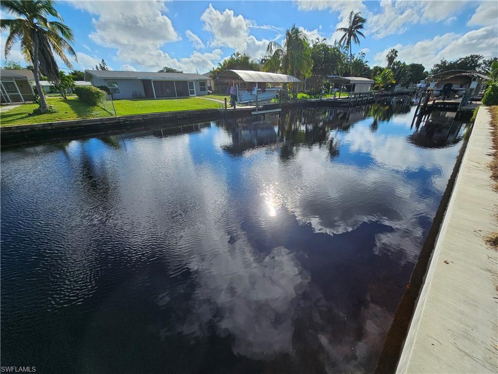 CAPE CORAL - Land