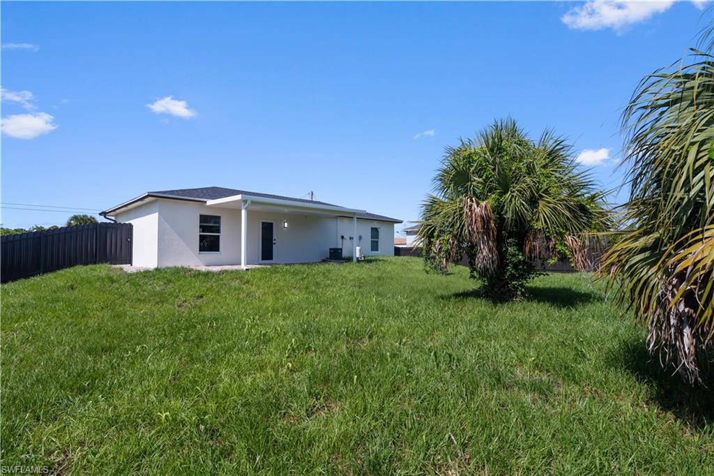 LEHIGH ACRES - Residential