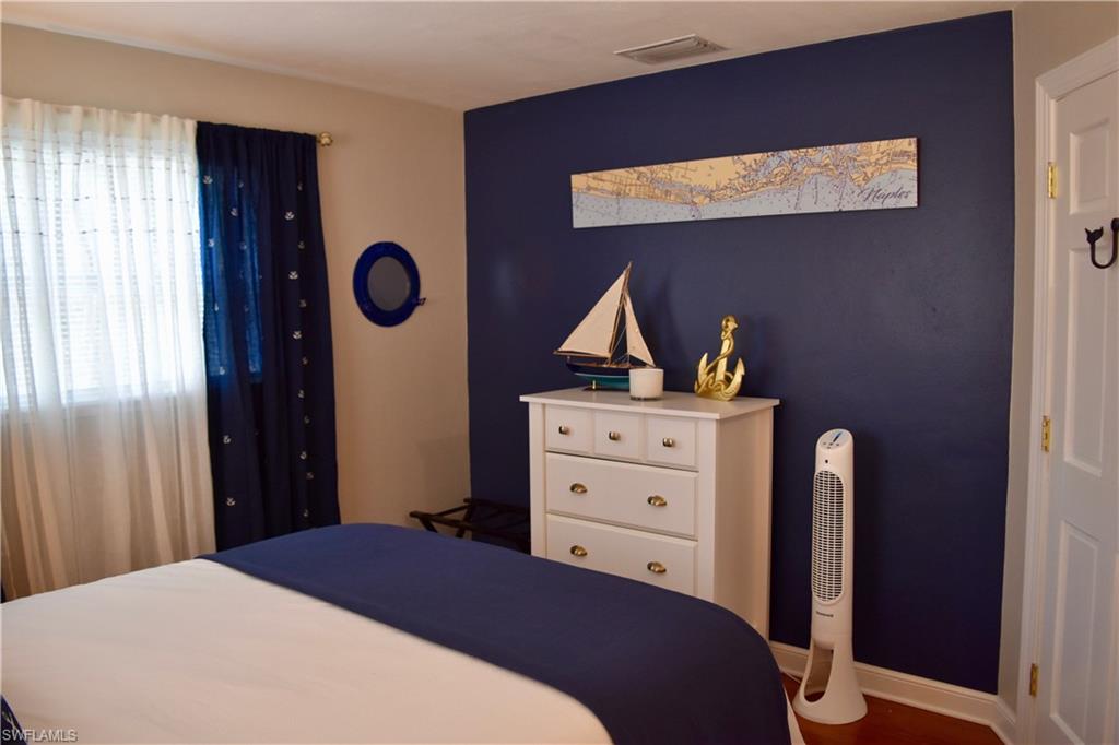 NAPLES PARK - Residential