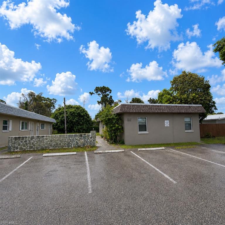 PINE MANOR - Residential Lease