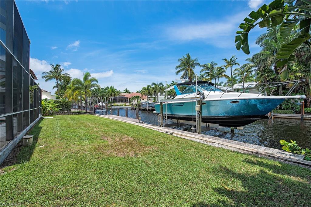 AQUALANE SHORES - Residential