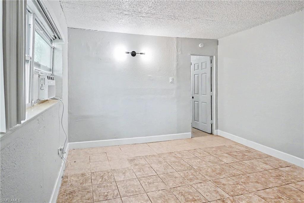CARVER PARK - Residential Lease