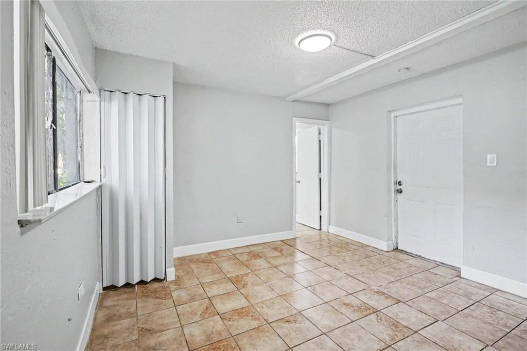 CARVER PARK - Residential Lease