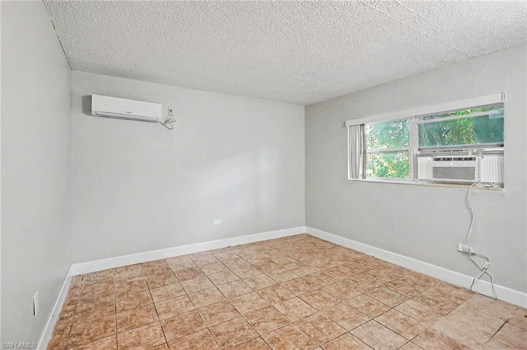 CARVER PARK - Residential Lease