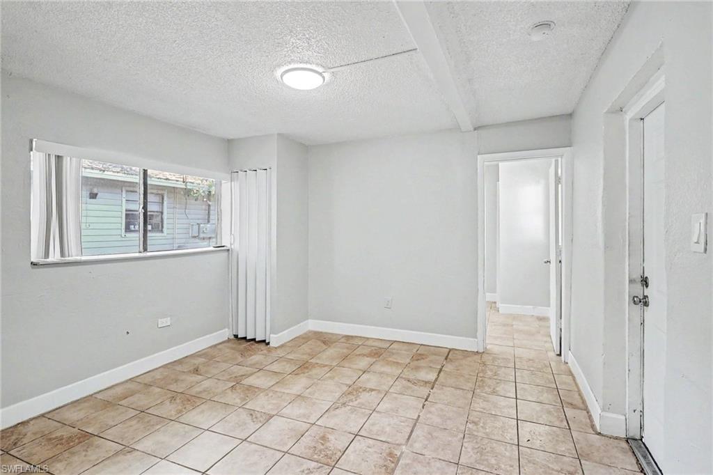 CARVER PARK - Residential Lease
