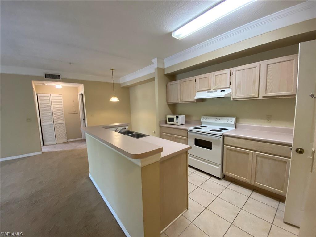 TERRACE - Residential Lease